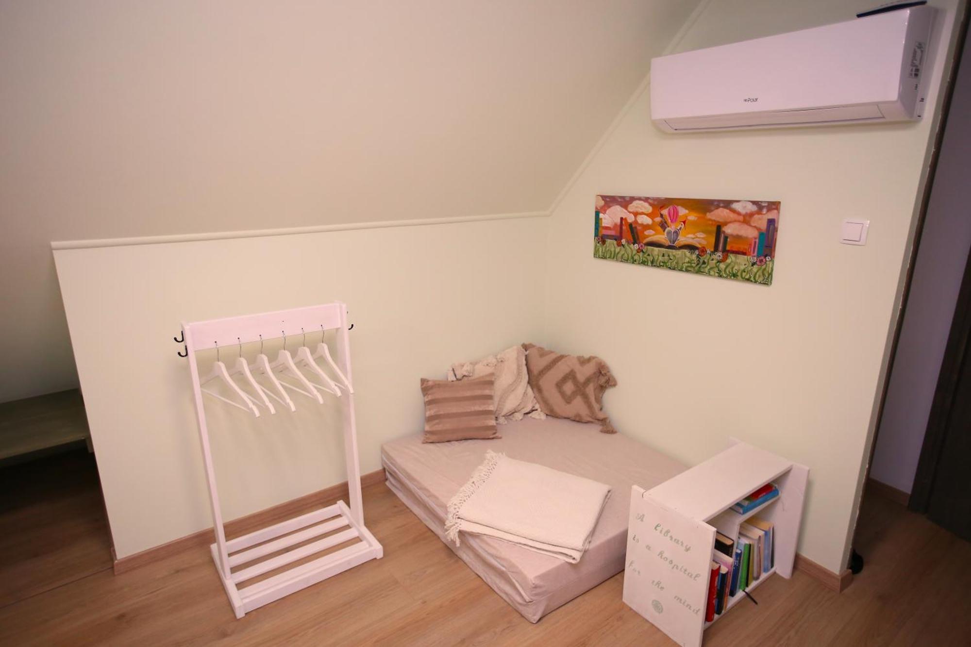 Goher Pince Es Vendeghaz Apartment Csaszartoltes Exterior photo